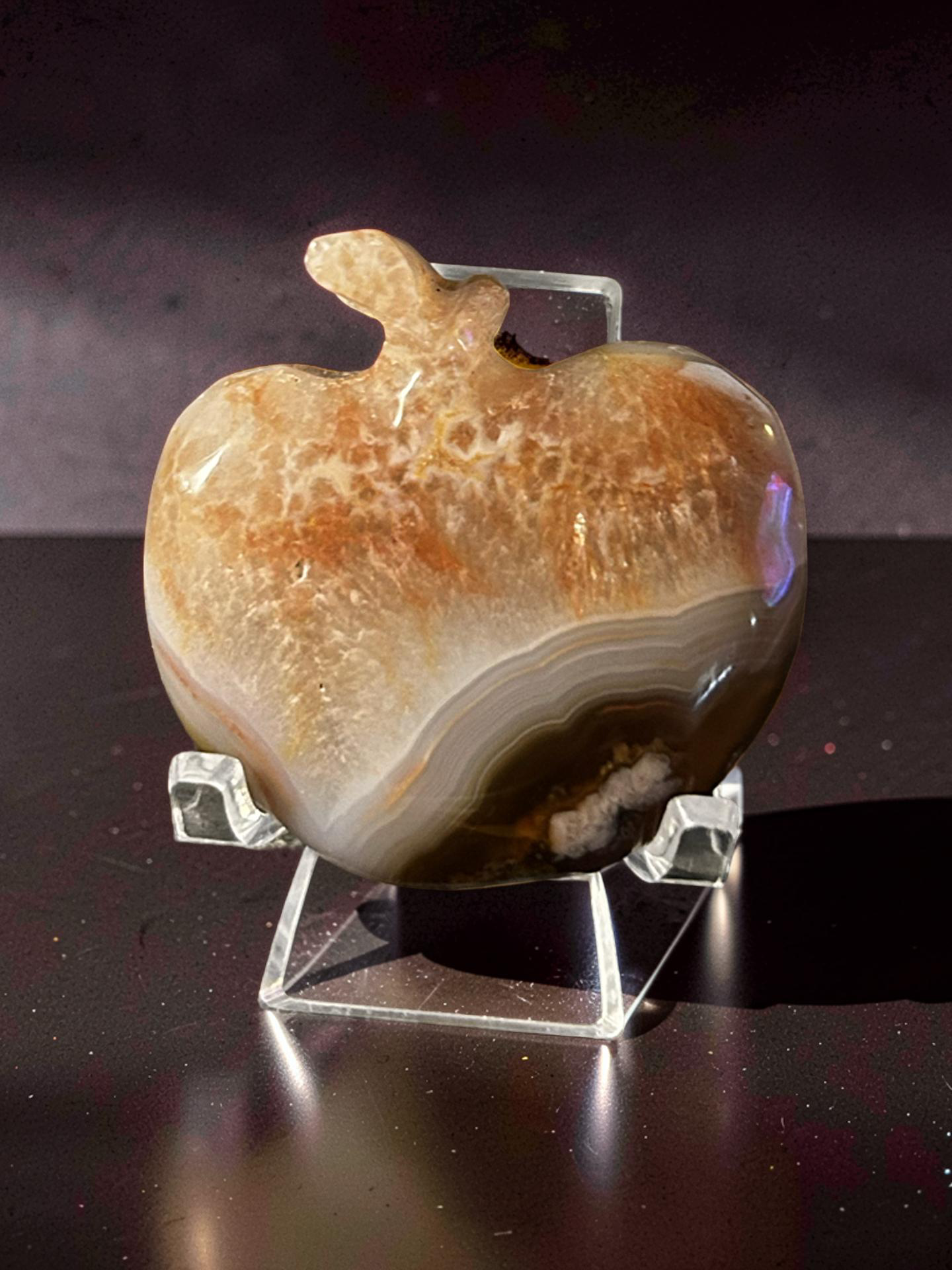 Flower Agate Apple Carving