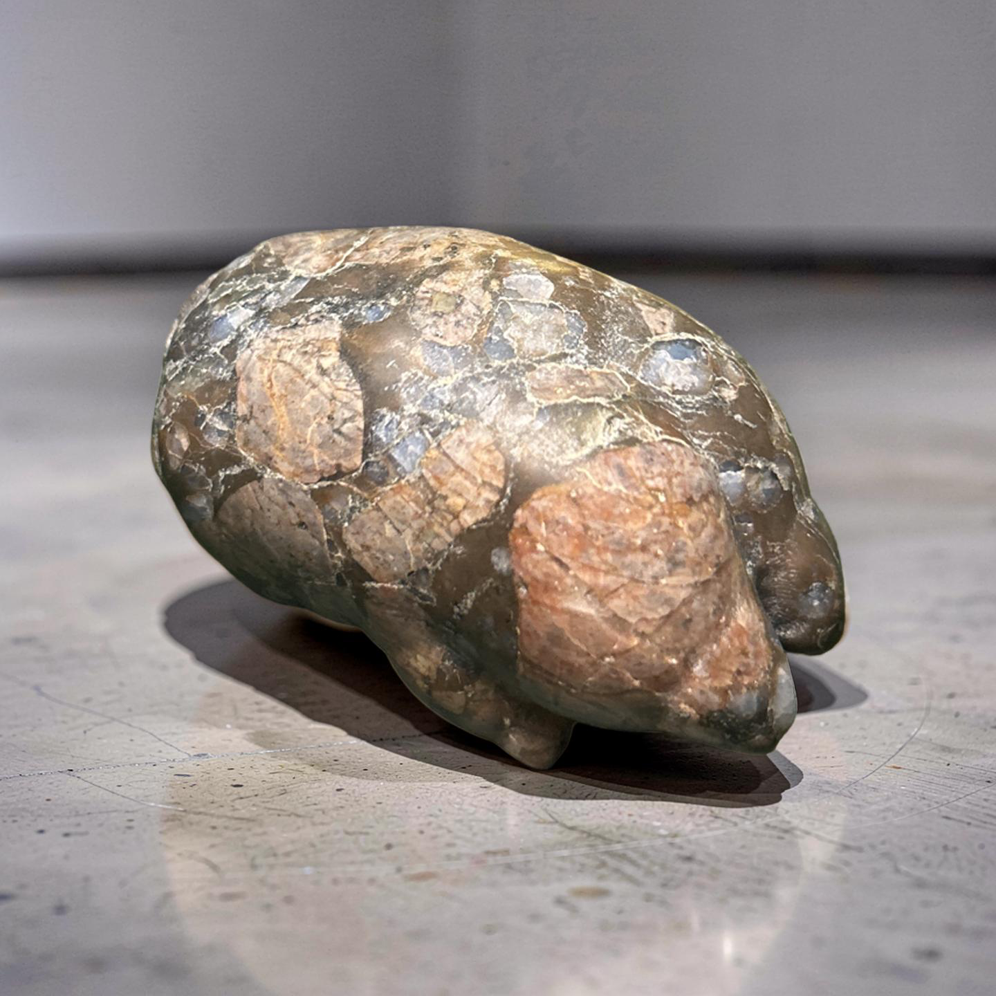 Lucky Pigs Foot Carving