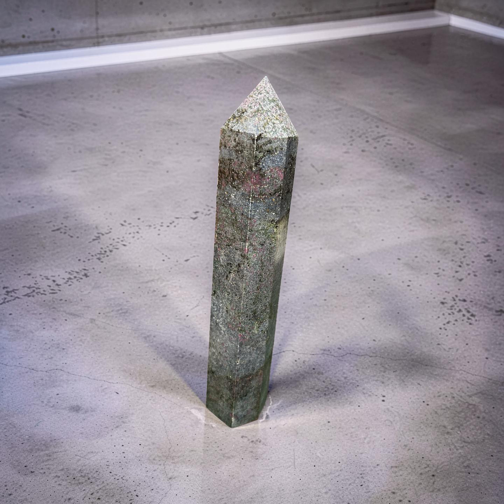 Ruby in Kyanite Tower (Misfit)- Minor Scuff on edge
